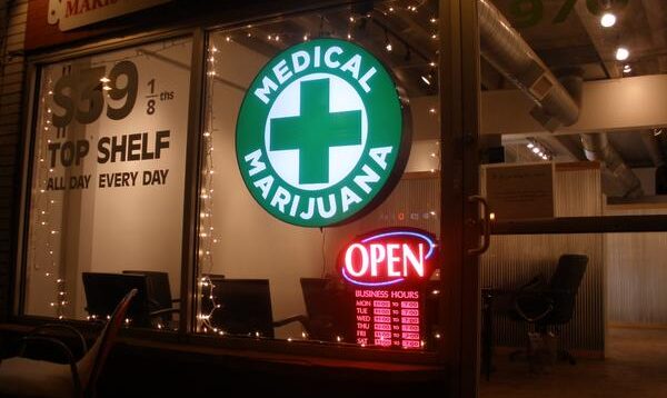 medical-marijuana-dispensary_grande