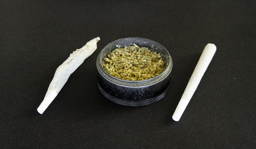 weed grinder rolling joints